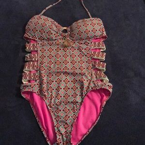 One piece bathing suit